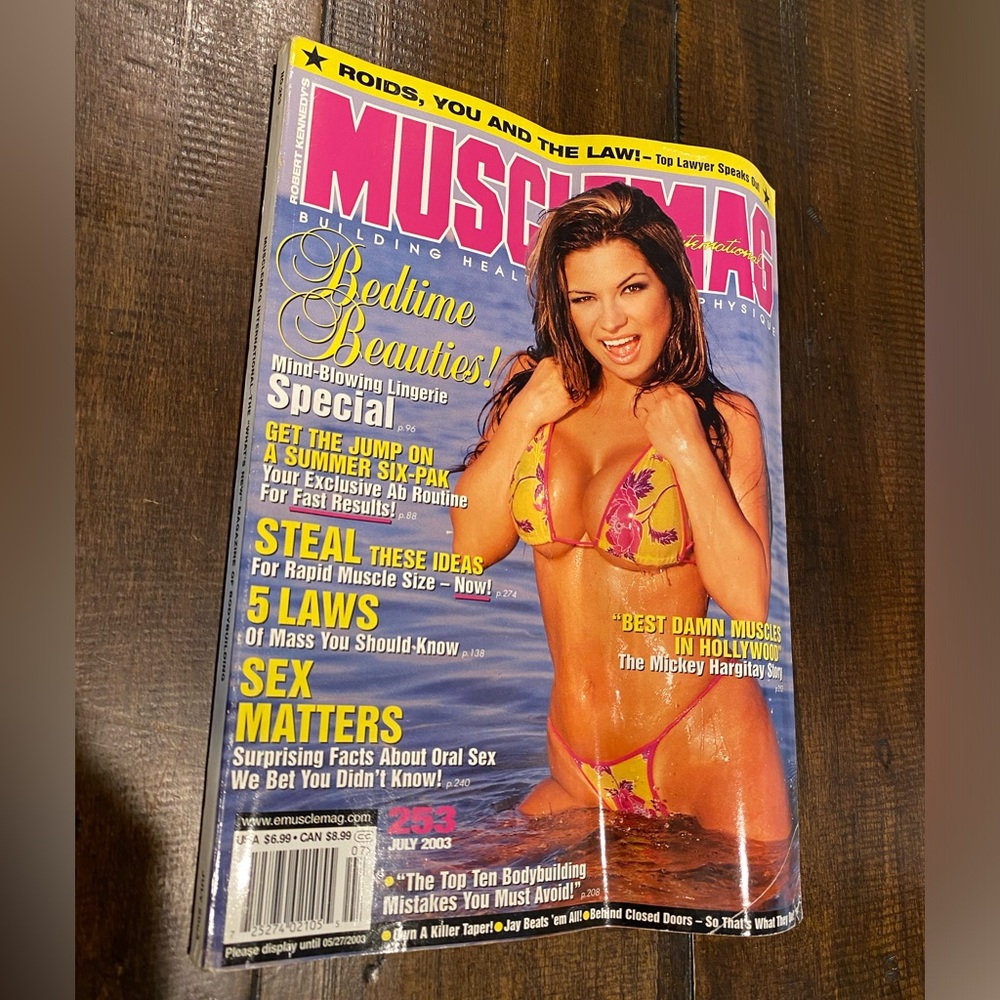 MuscleMag July 2003 #253
Swimsuit Issue Bedtime Beauties-Bodybuilding